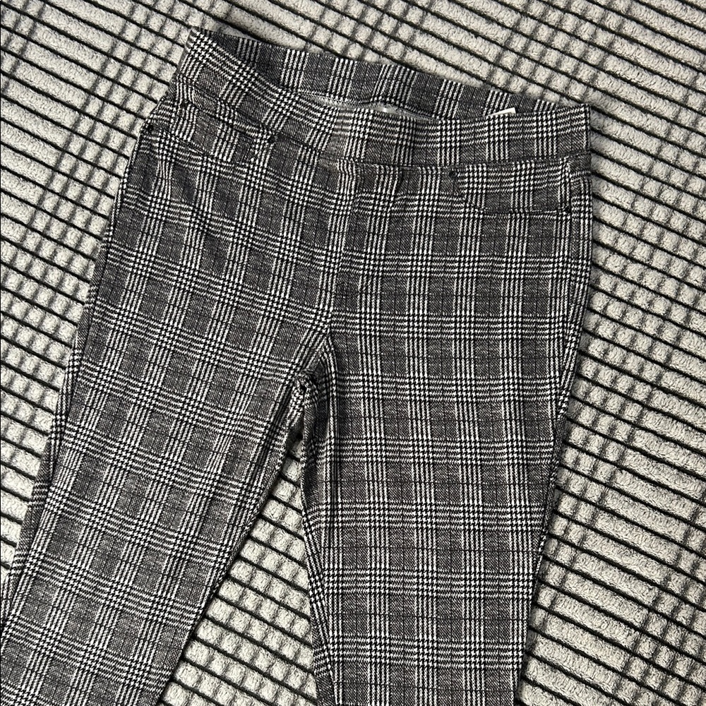 Women’s New Seven Plaid Leggings (L) - Picture 2 of 7